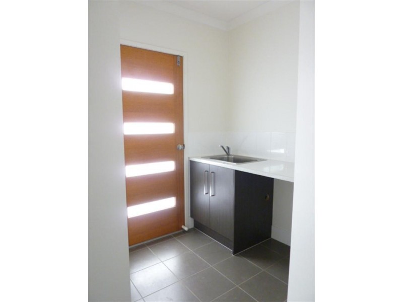 15 Buchanan Circuit, Oxenford QLD 4210