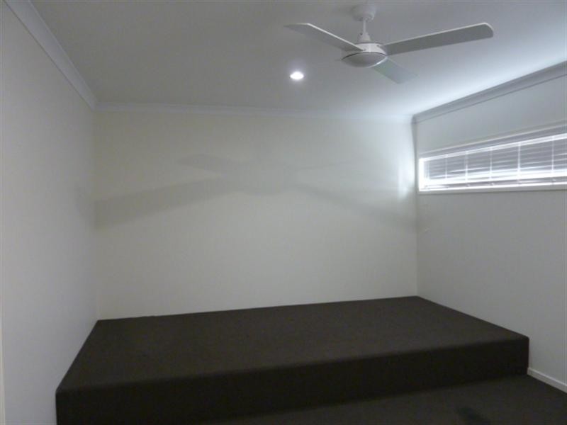 15 Buchanan Circuit, Oxenford QLD 4210