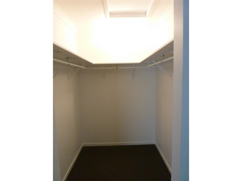 15 Buchanan Circuit, Oxenford QLD 4210