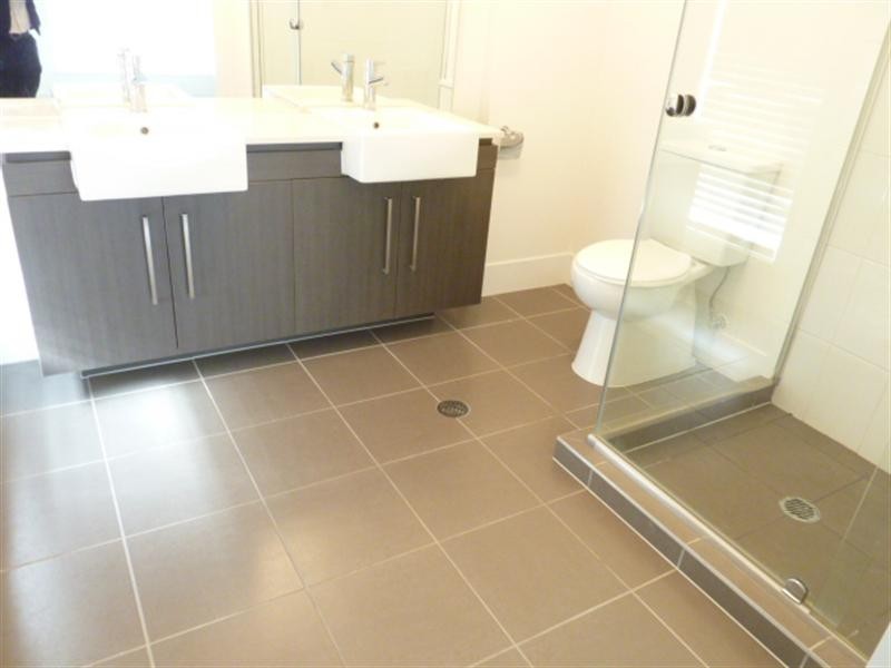 15 Buchanan Circuit, Oxenford QLD 4210