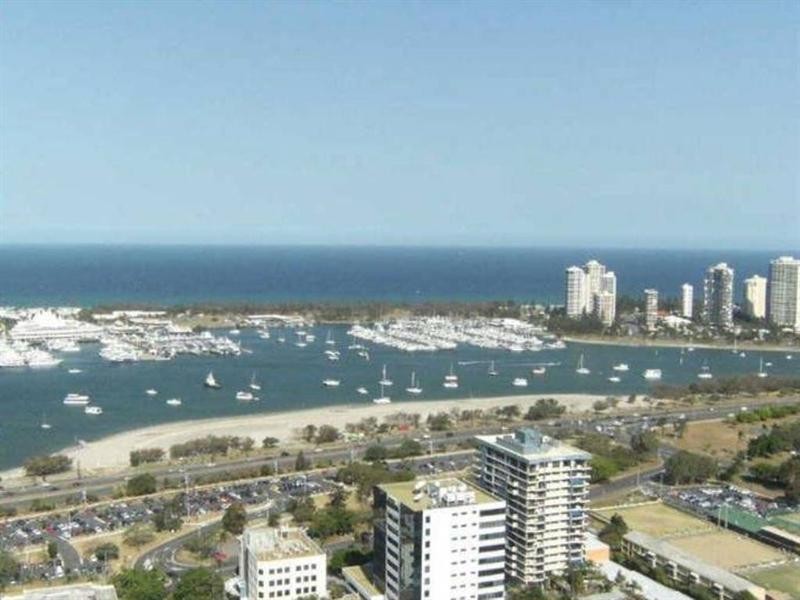 23501/5 Lawson Street, Southport QLD 4215