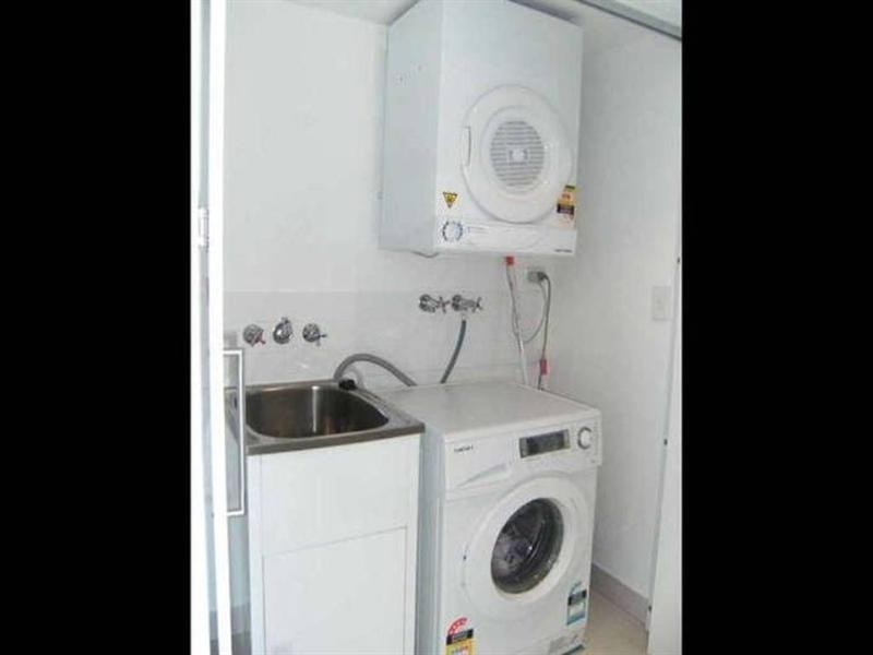 23501/5 Lawson Street, Southport QLD 4215