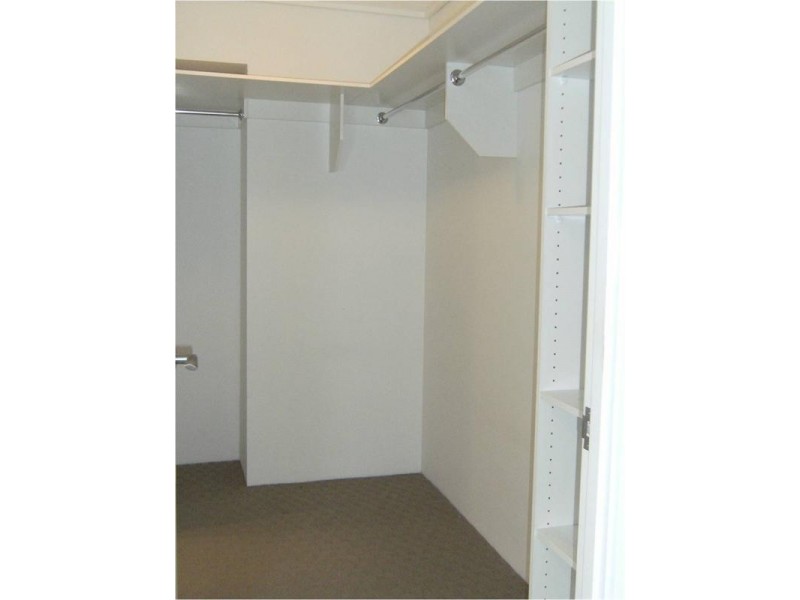 132/105 Scarborough Street, Southport QLD 4215