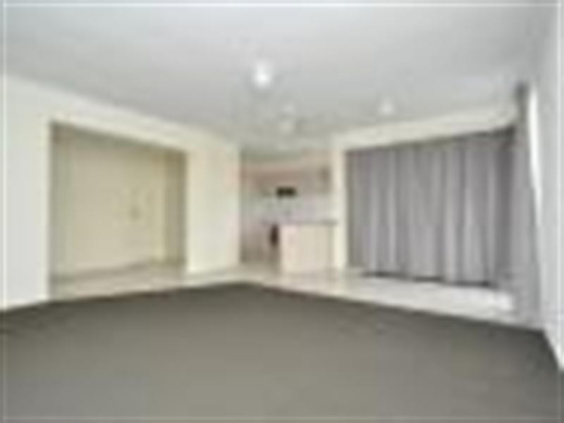 52 Marble Arch Place, Arundel QLD 4214