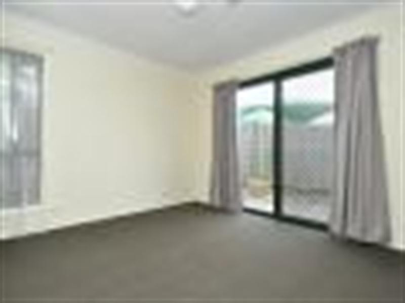 52 Marble Arch Place, Arundel QLD 4214