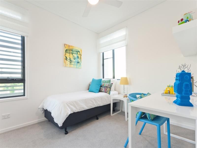 2 The Garden Way, Robina QLD 4226