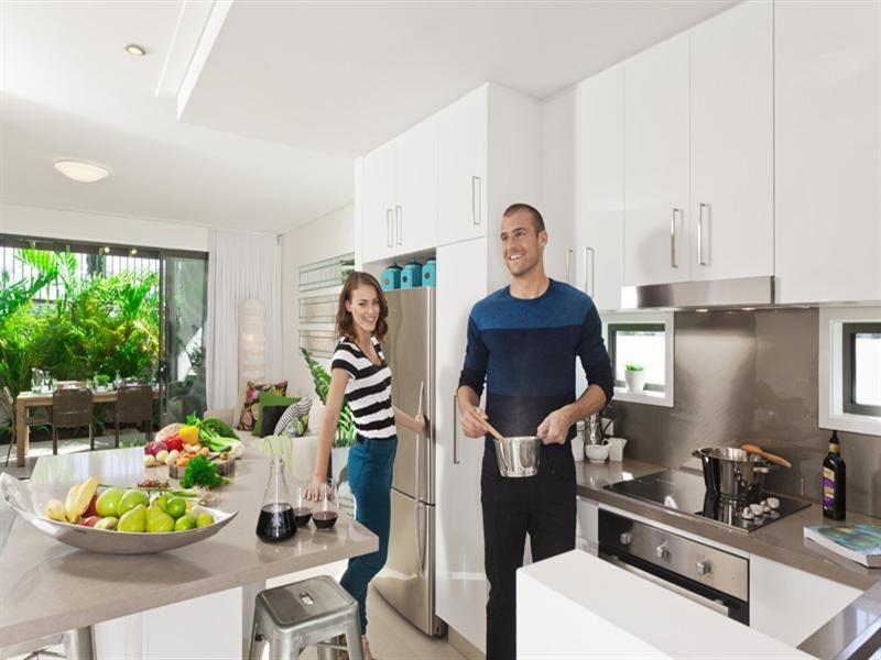 2 The Garden Way, Robina QLD 4226