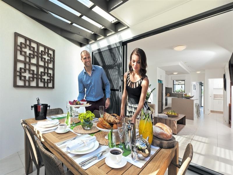 2 The Garden Way, Robina QLD 4226