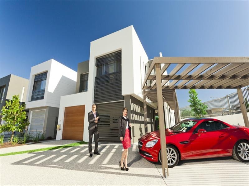 2 The Garden Way, Robina QLD 4226