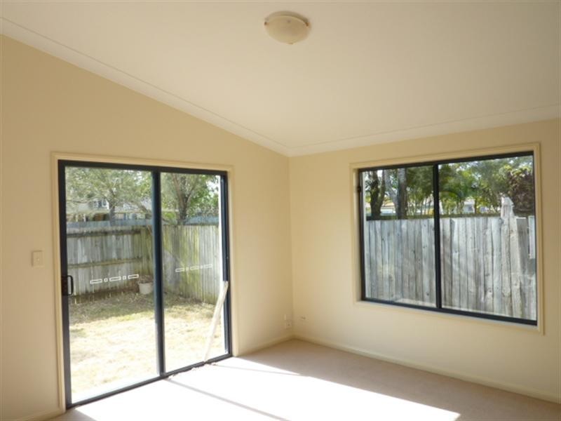 33A Serafina Drive, Helensvale QLD 4212