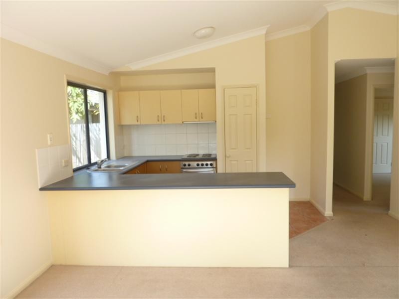 33A Serafina Drive, Helensvale QLD 4212