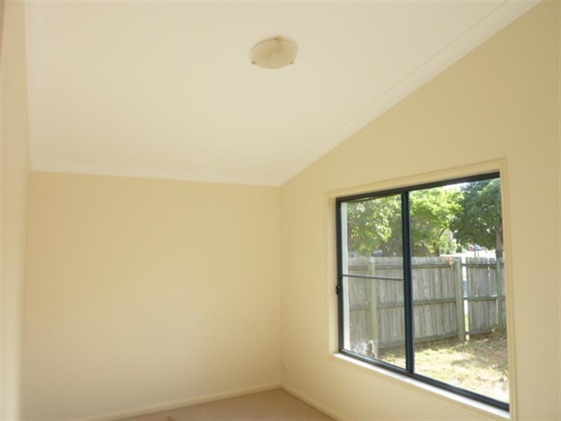 33A Serafina Drive, Helensvale QLD 4212