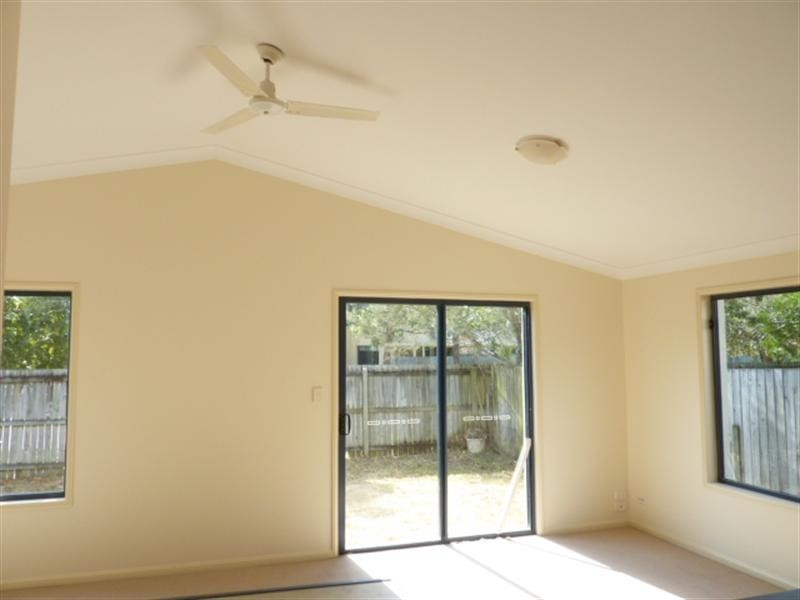 33A Serafina Drive, Helensvale QLD 4212