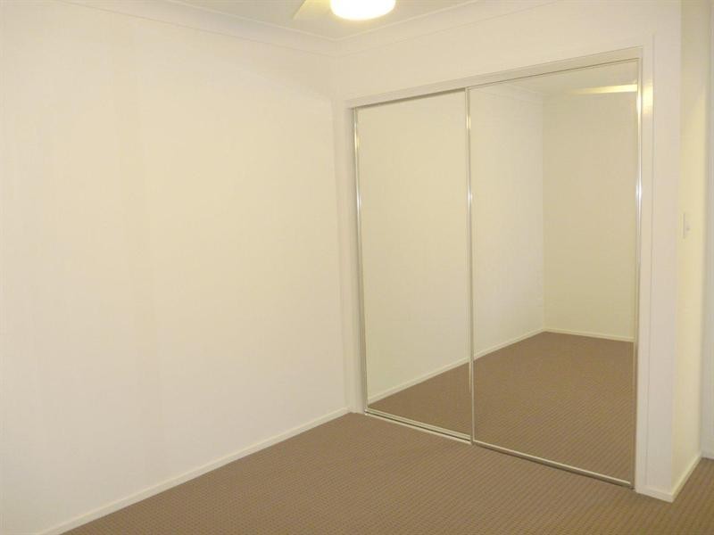 24 Rise Circuit, Pacific Pines QLD 4211