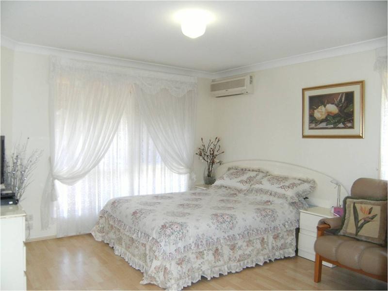 12 Montreal Crescent, Robina QLD 4226