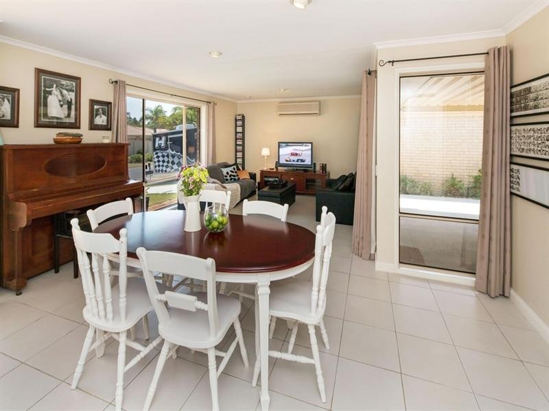 3 Pentland Court, Helensvale QLD 4212