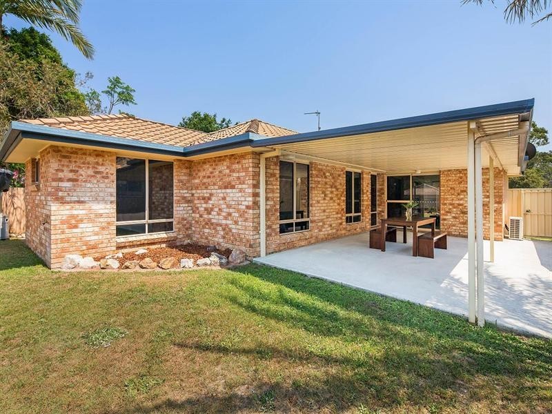 3 Pentland Court, Helensvale QLD 4212