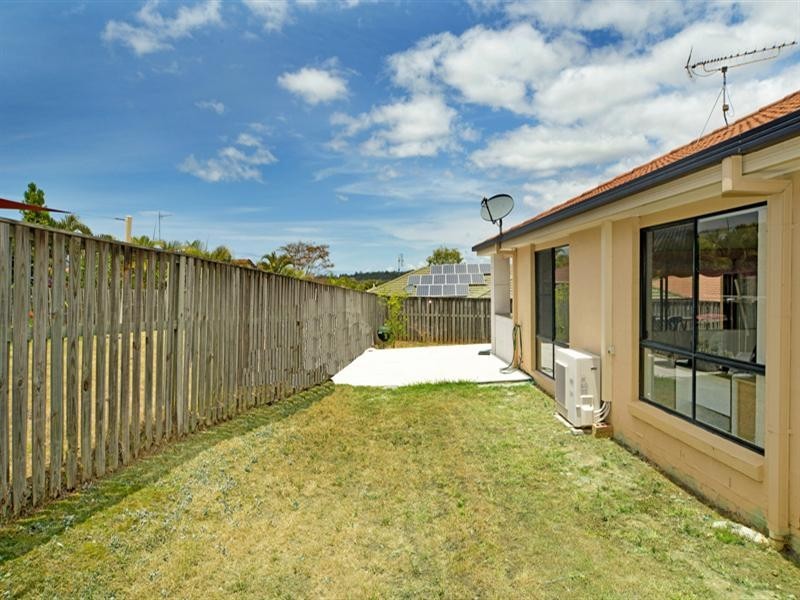 11 Rarotonga Rise, Pacific Pines QLD 4211