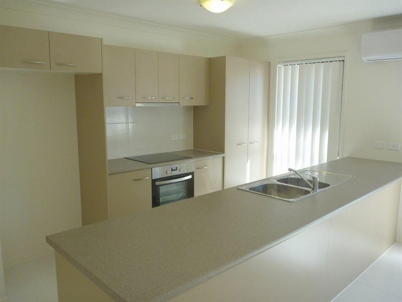 28 Rise Circuit, Pacific Pines QLD 4211