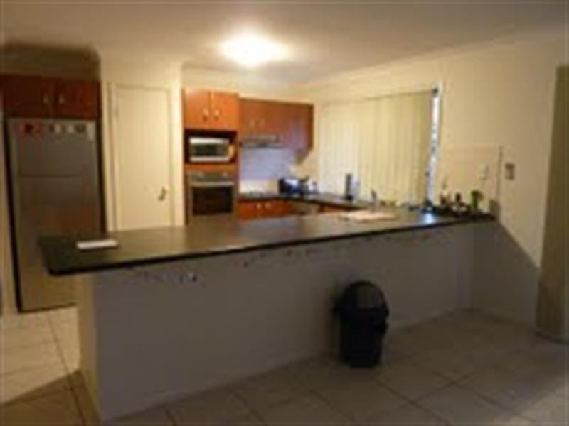 11 Bowley Street, Pacific Pines QLD 4211