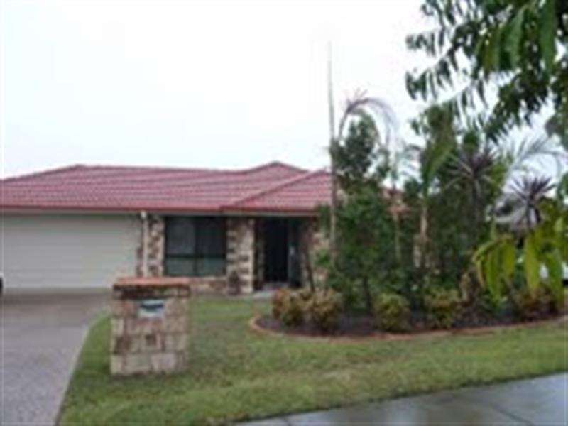 11 Bowley Street, Pacific Pines QLD 4211