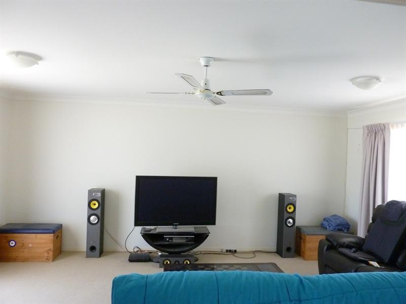 25 Sangster Crescent, Pacific Pines QLD 4211