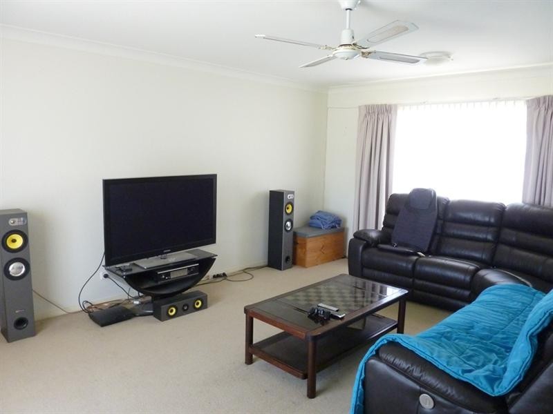 25 Sangster Crescent, Pacific Pines QLD 4211