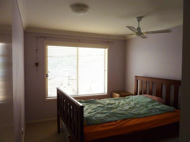 25 Sangster Crescent, Pacific Pines QLD 4211