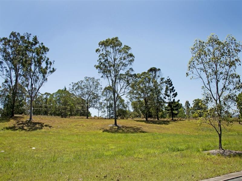 30 John Wayne Close, Maudsland QLD 4210