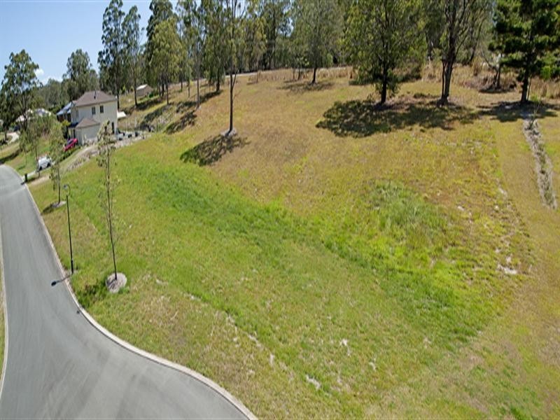 30 John Wayne Close, Maudsland QLD 4210