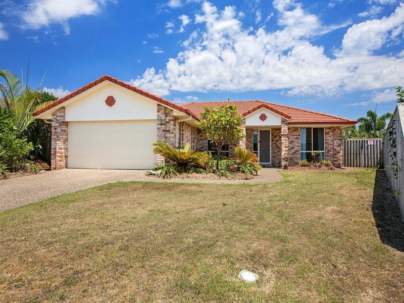 16 Beerwah Street, Pacific Pines QLD 4211