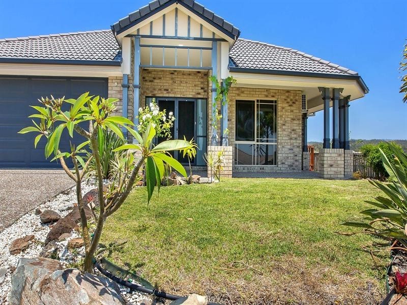 14 Sangster Crescent, Pacific Pines QLD 4211