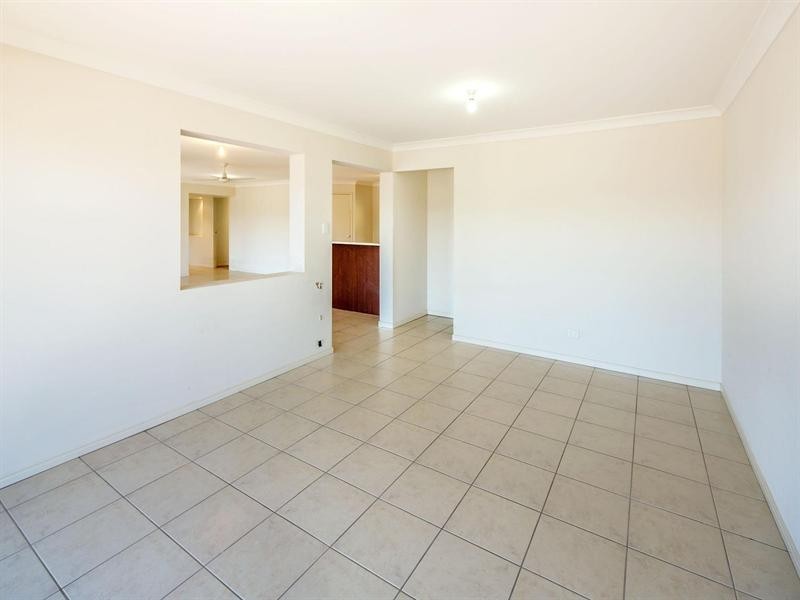 14 Sangster Crescent, Pacific Pines QLD 4211