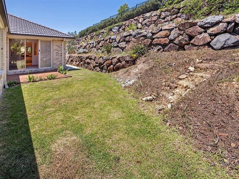 14 Sangster Crescent, Pacific Pines QLD 4211