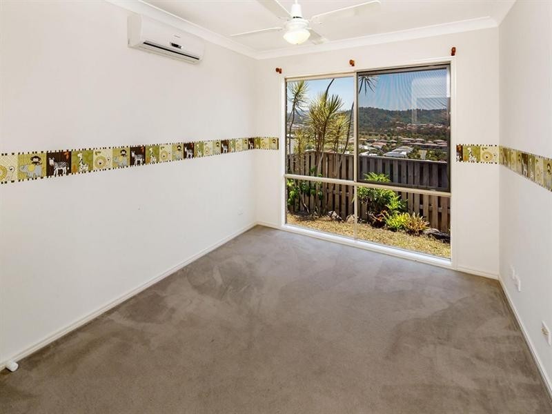 14 Sangster Crescent, Pacific Pines QLD 4211