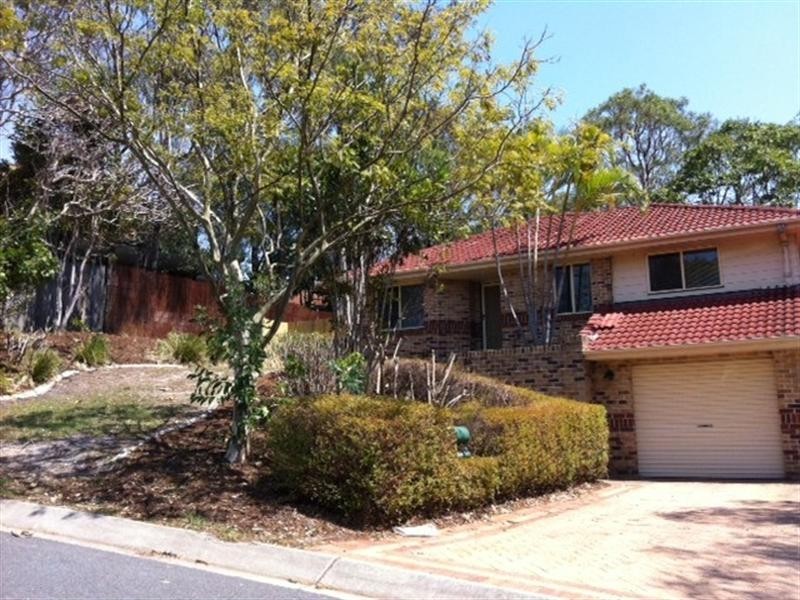 16A Doyalson Place, Helensvale QLD 4212