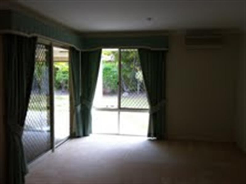 32 Olympus Drive, Robina QLD 4226