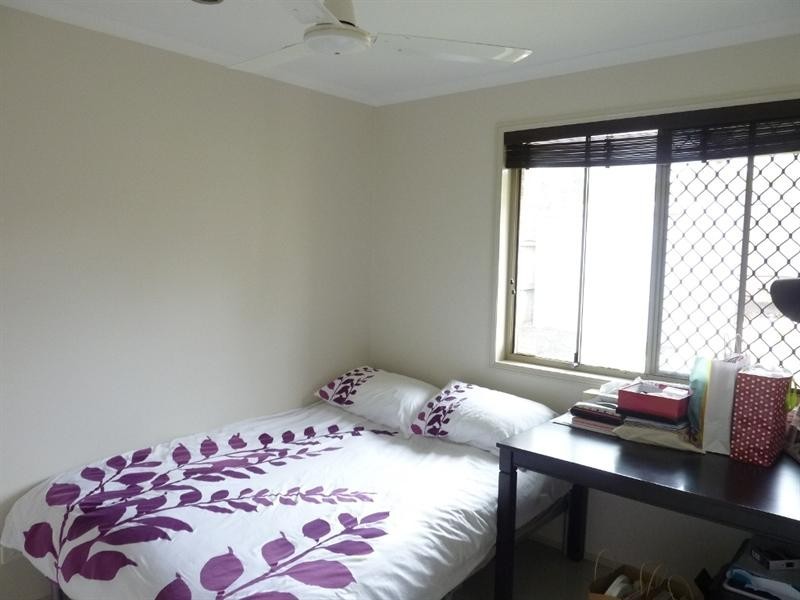 2/22 Artists Street, Oxenford QLD 4210