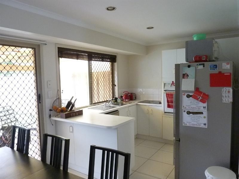 2/22 Artists Street, Oxenford QLD 4210