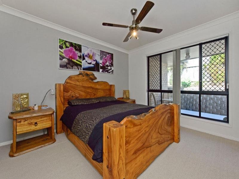 40 Buffalo Crescent, Pacific Pines QLD 4211