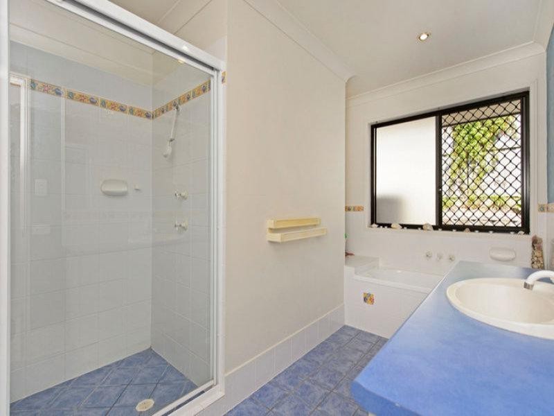 40 Buffalo Crescent, Pacific Pines QLD 4211