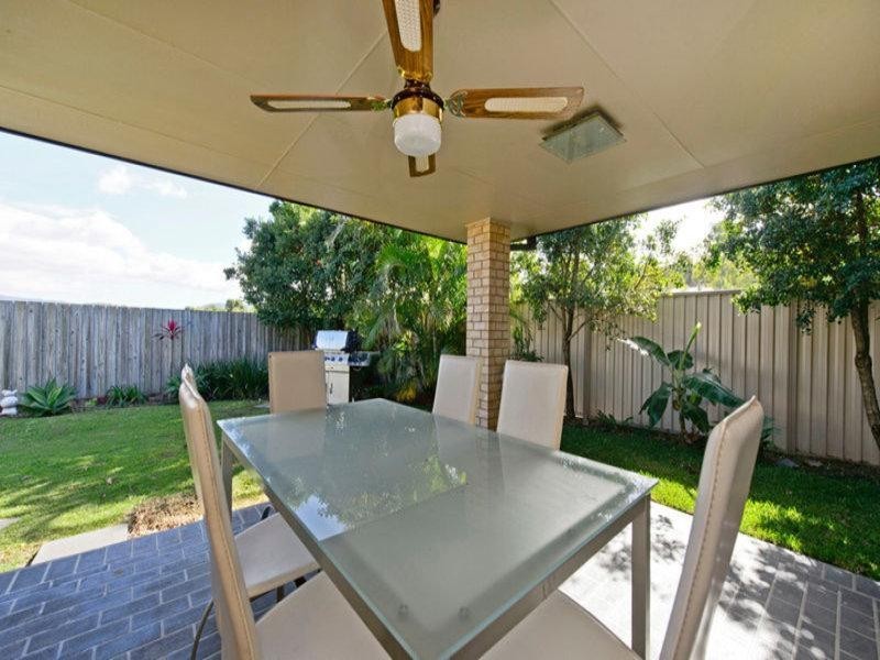 40 Buffalo Crescent, Pacific Pines QLD 4211