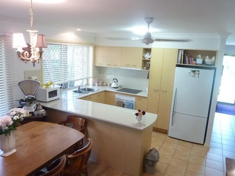 2/96 Cootharaba Drive, Helensvale QLD 4212