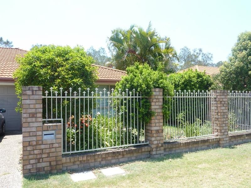 2/96 Cootharaba Drive, Helensvale QLD 4212