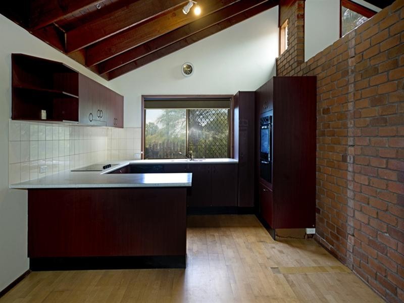 13 Surrey Court, Helensvale QLD 4212