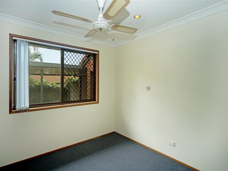 13 Surrey Court, Helensvale QLD 4212