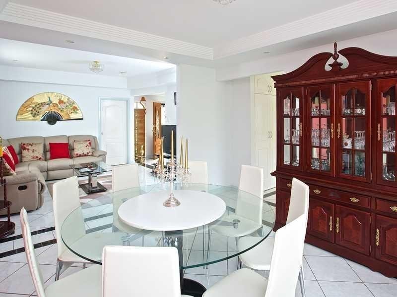 19 Dalby Court, Helensvale QLD 4212