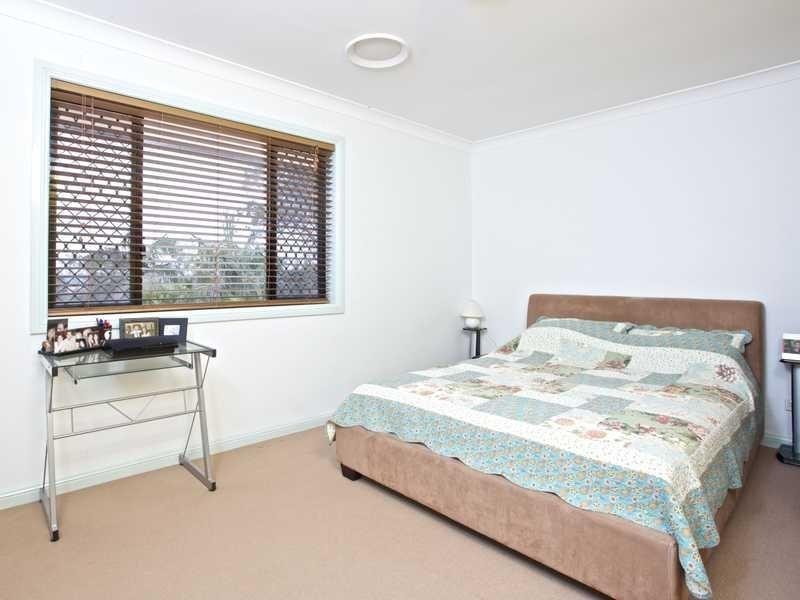 19 Dalby Court, Helensvale QLD 4212