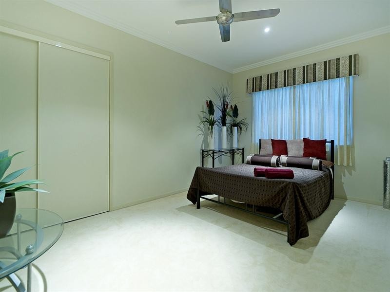 58 The Peninsula, Helensvale QLD 4212