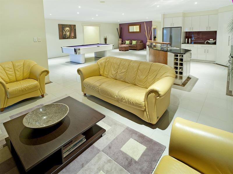 58 The Peninsula, Helensvale QLD 4212